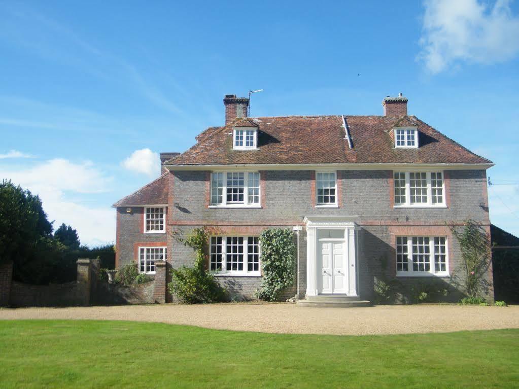 헬링글리 Holmbush House 게스트하우스 외부 사진